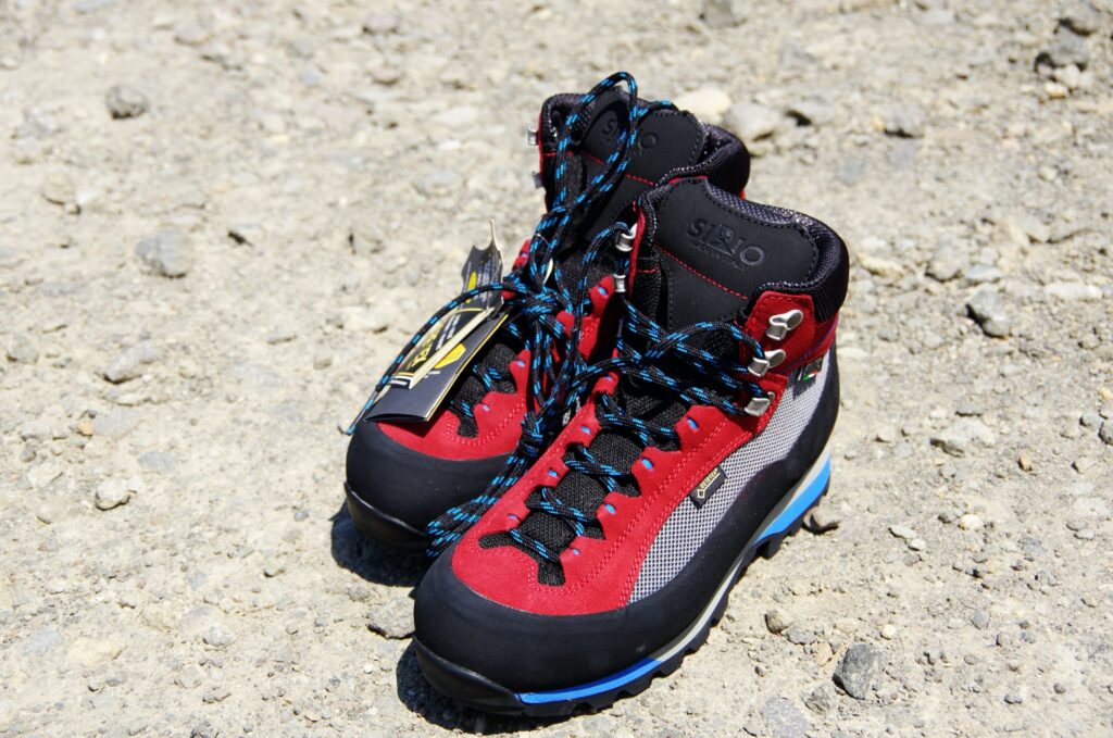 シリオのオールラウンド登山靴41Aはタイトフィットで最も扱いやすい 